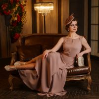 女性のセミフォーマル(準礼装)な服装とは？ドレス・スーツの選び方