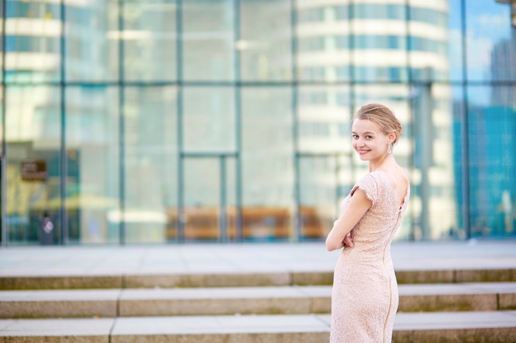 30代シーン別フォーマルドレス特集 結婚式から子供行事 パーティーも全部見せます Ikina イキナ