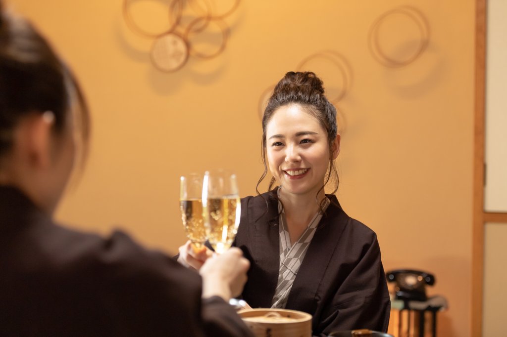 絶景を楽しめる温泉宿での大人女子会