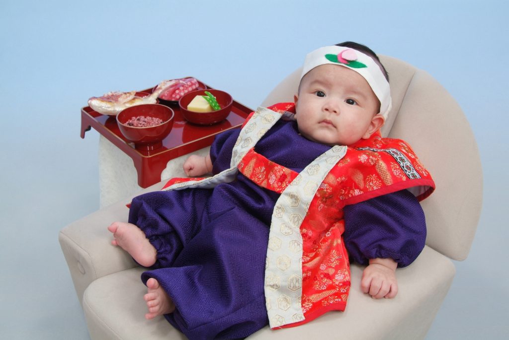 赤ちゃんのお食い初めの服装