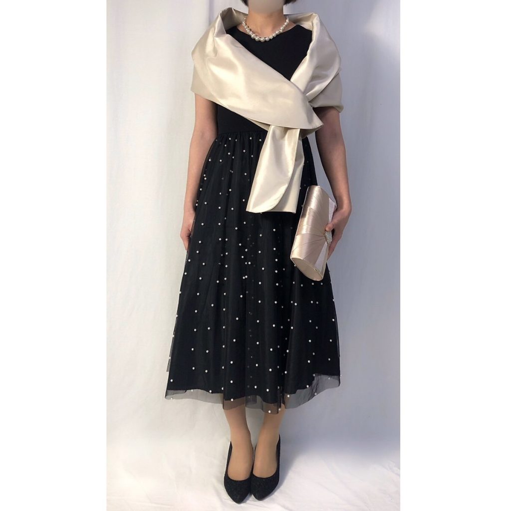 身長163cmのIさんに着てもらいました。