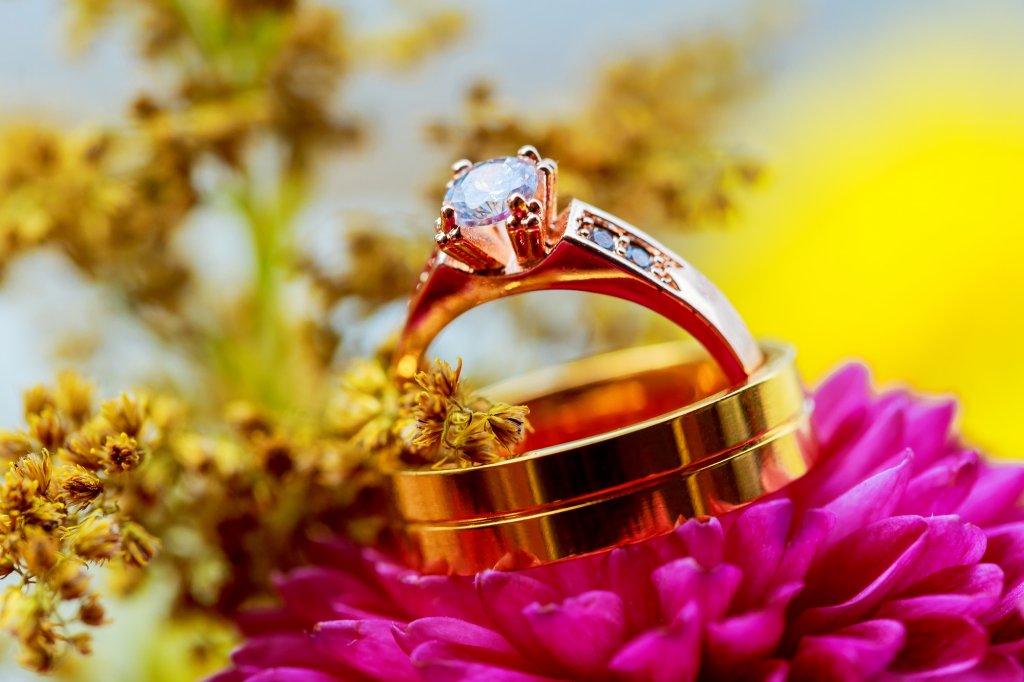 秋は結婚式シーズン