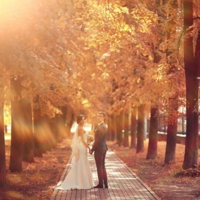 秋（9月・10月・11月）の結婚式！お呼ばれドレス＆羽織ものコーデ集