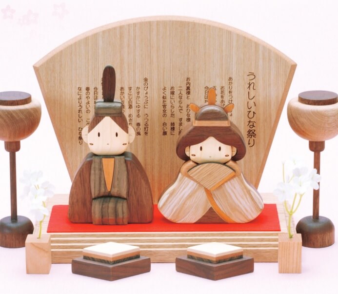 木製のひな人形