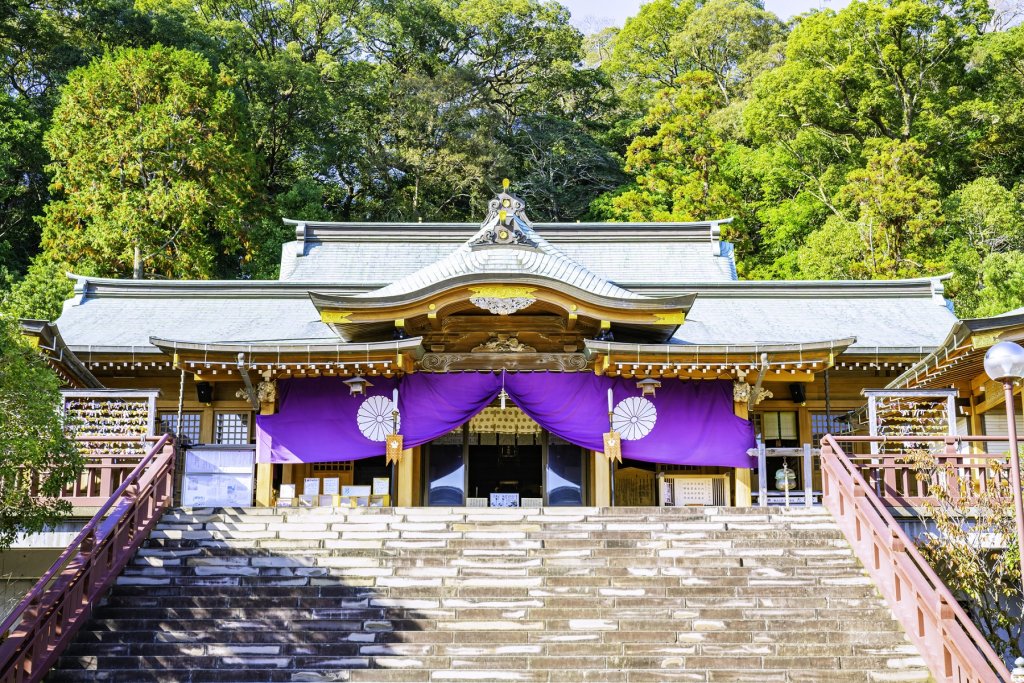 鎮西大社 諏訪神社