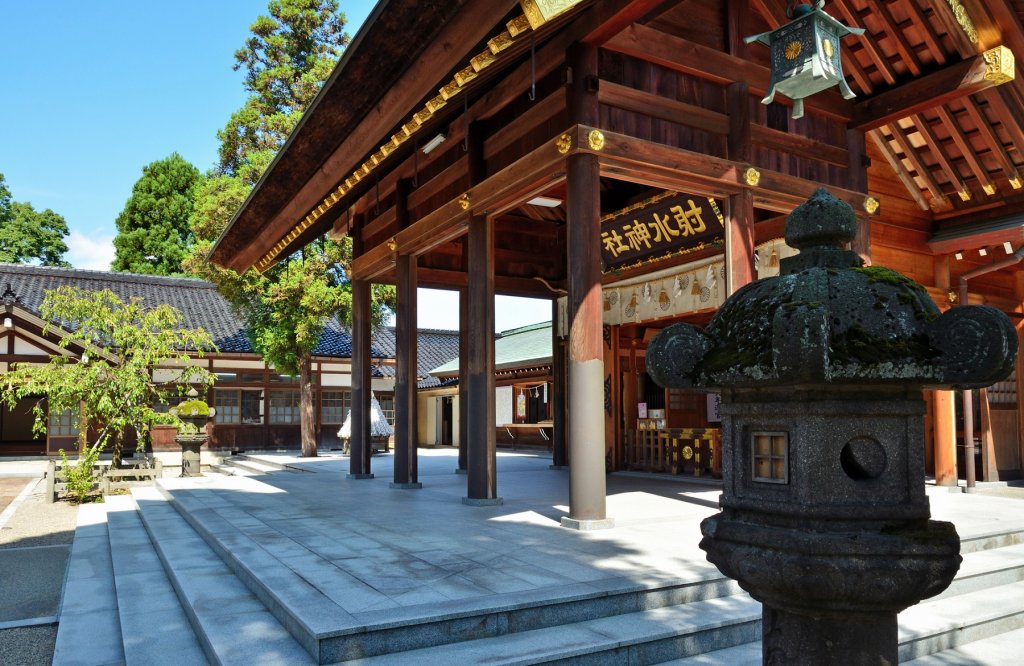 射水神社