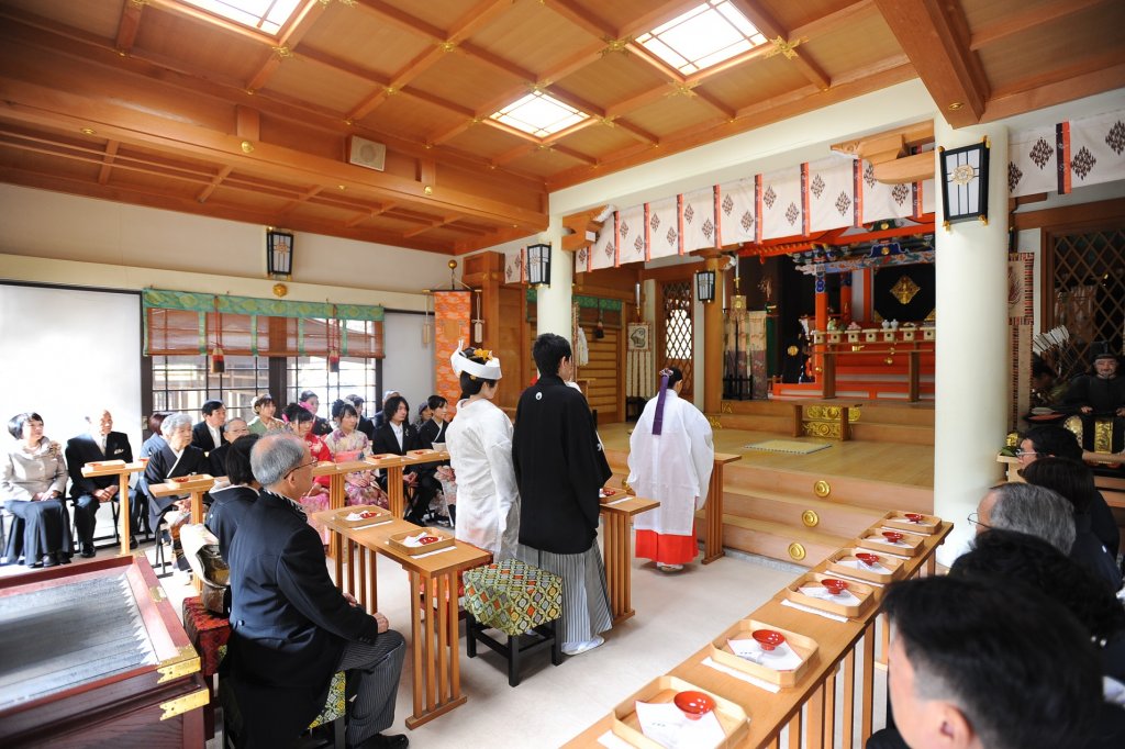 阿比太神社での挙式