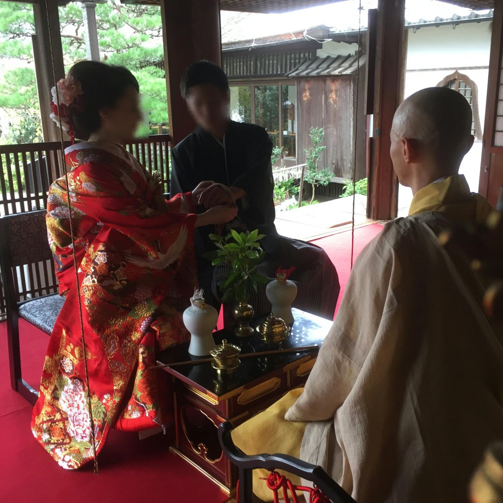 當麻寺中之坊の結婚式お呼ばれ 導き観音さまが見守る仏前結婚式 Ikina イキナ