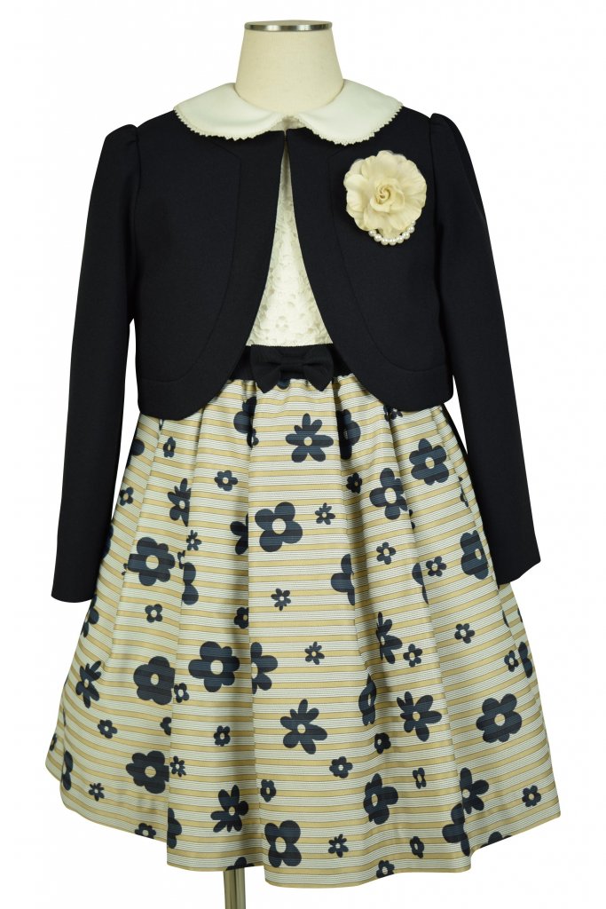 結婚式の子供の服装はどうする マナー おすすめフォーマルウェア Ikina イキナ