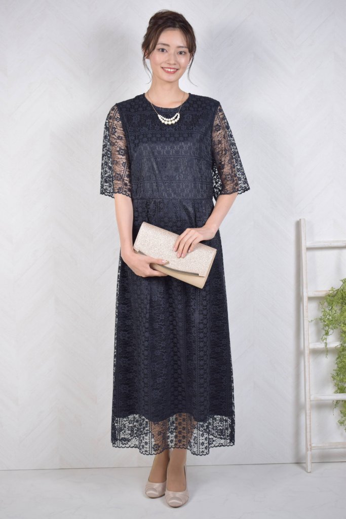 結婚式で人気 ネイビードレス に合うコーデ術 最旬ドレス Ikina イキナ