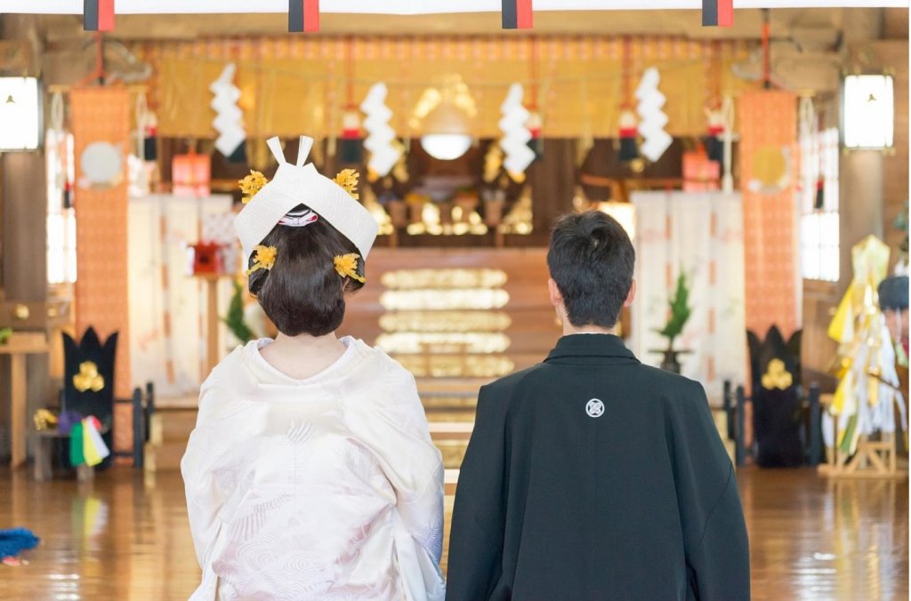 厳島神社の本殿での神前式