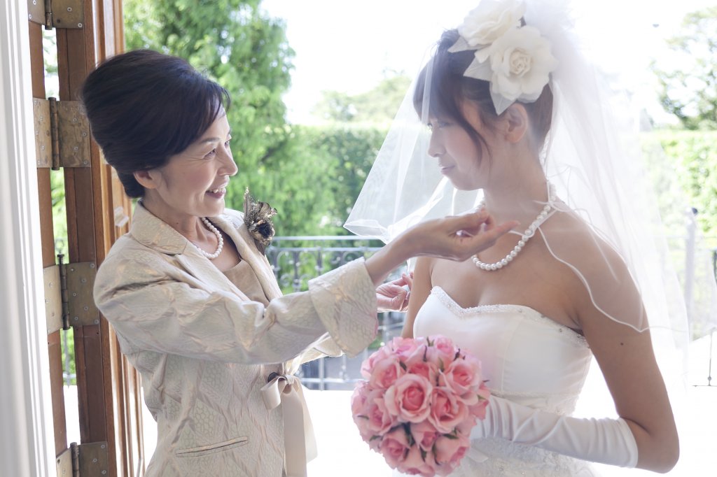 結婚式　叔母・母親　服装