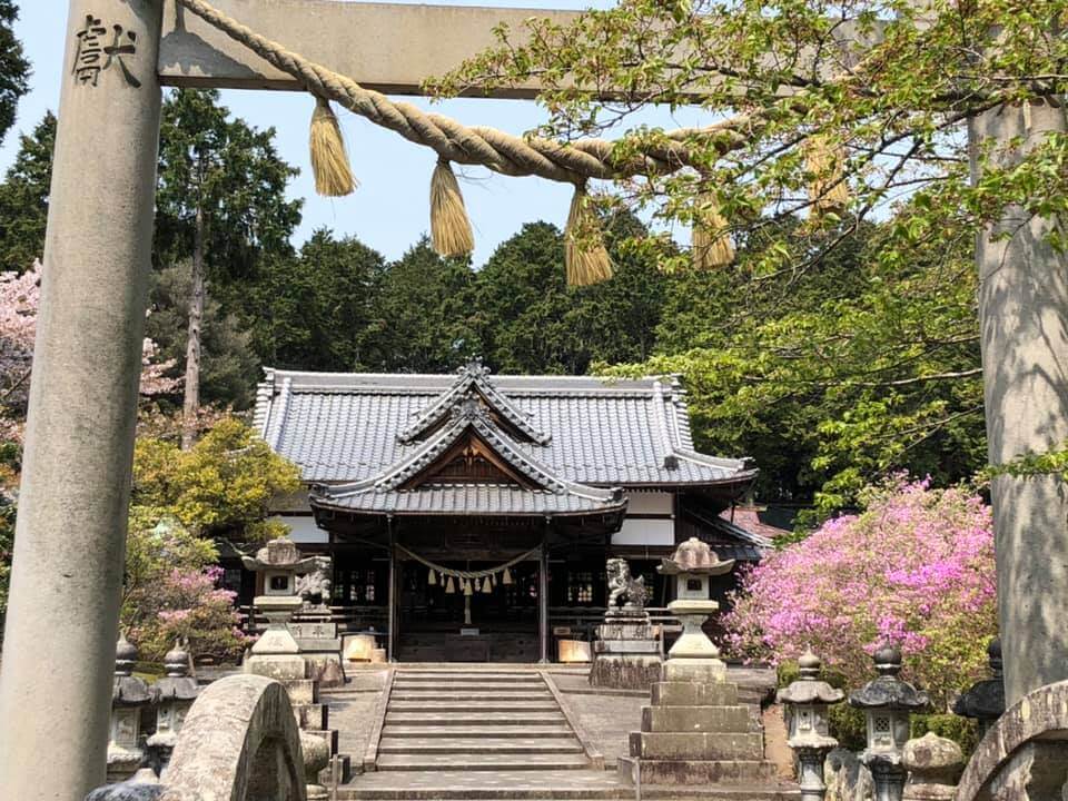 伊奈冨神社