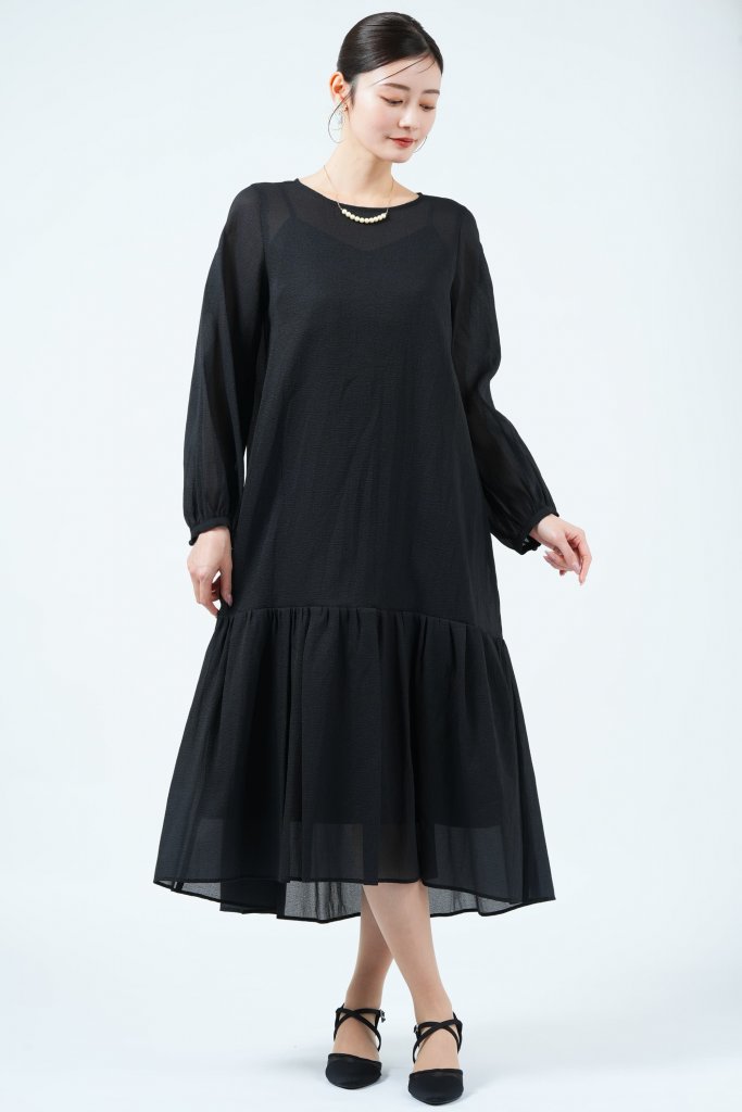 URBAN RESEARCH ROSSO ボリュームヘムブラックドレス