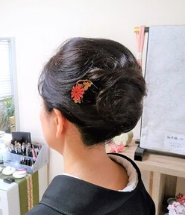 ショート夜会巻き