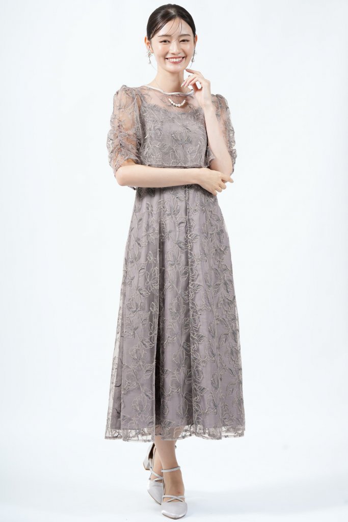 Hermoso luxe レイヤードフローラル刺繍モーブドレス