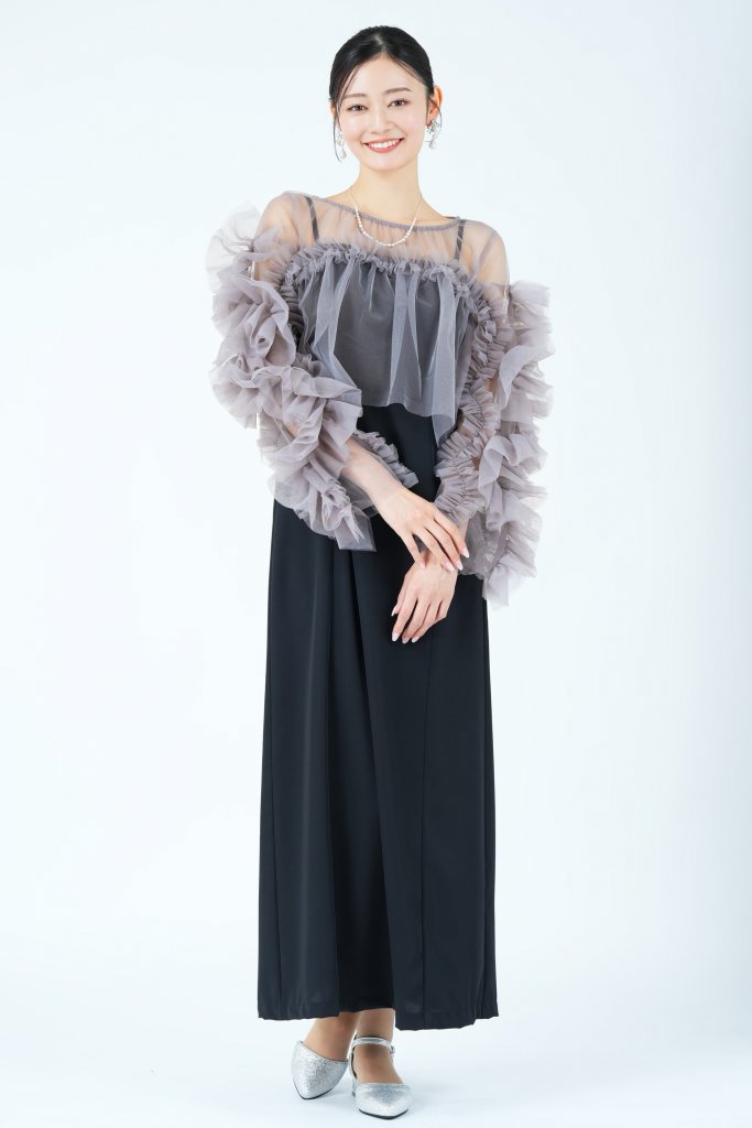 Discoat グレーチュールフリルボレロ×ブラックドレス