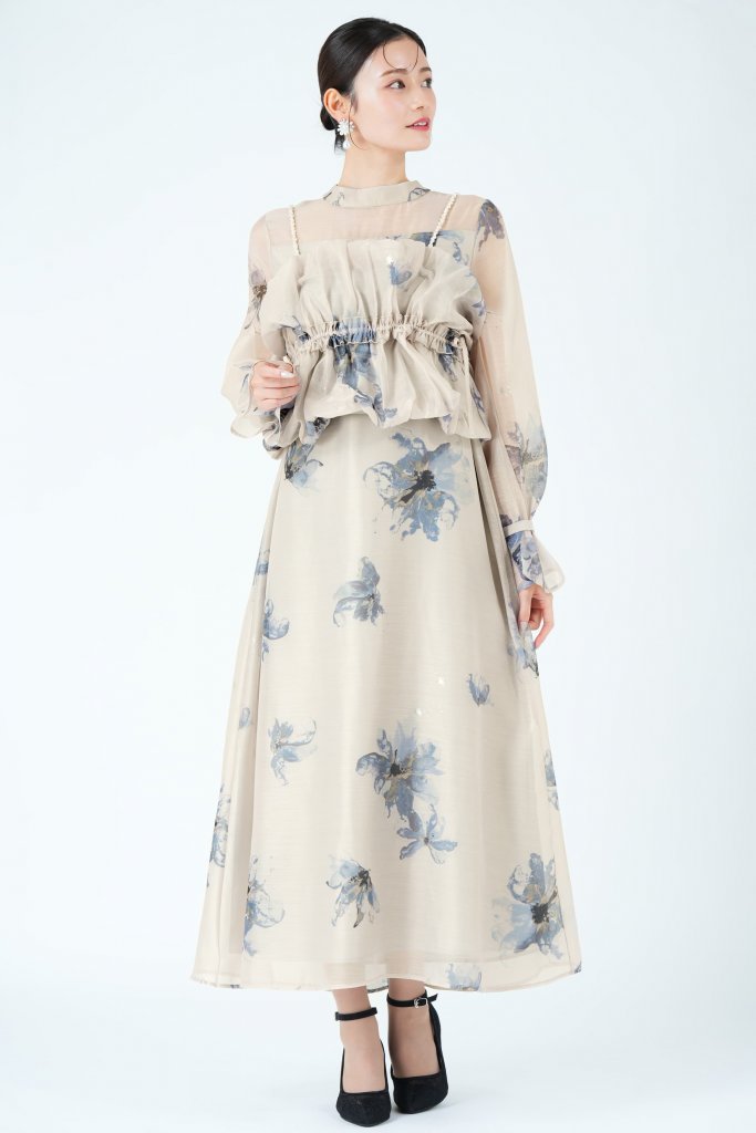 WILLFULLY パールショルダー×フラワーグレージュドレス