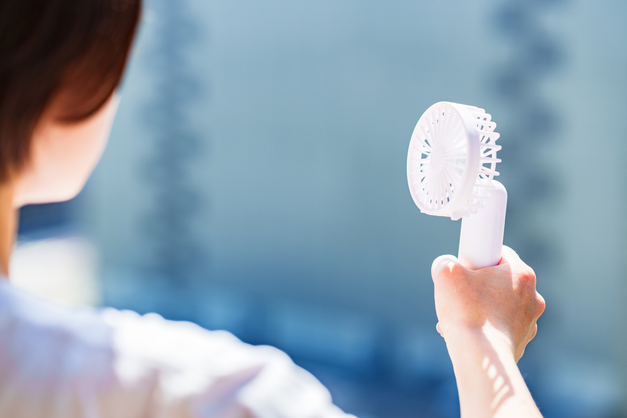 汗対策は必須!涼感アイテムでひと工夫を