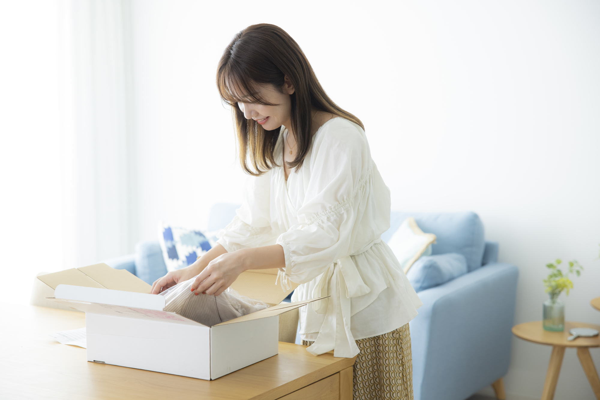20代の親族ドレスはレンタルがおすすめ