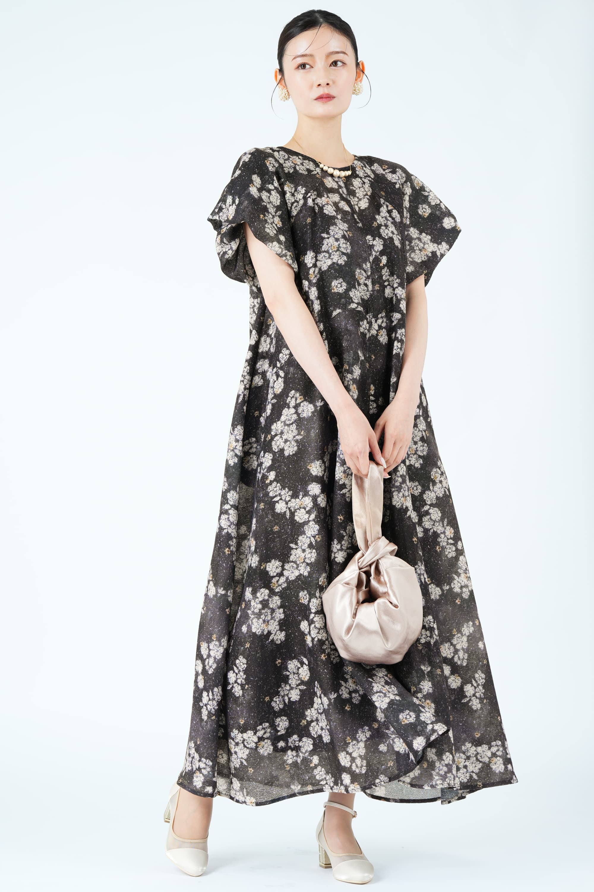Ameri VINTAGE クラフト調フラワーブラックドレス　