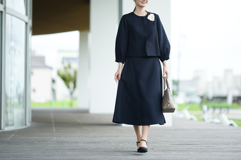 50代はセレモニースーツをどこで買う？失敗しない選び方ガイド