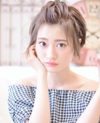 ポンパドール風ショートアレンジ