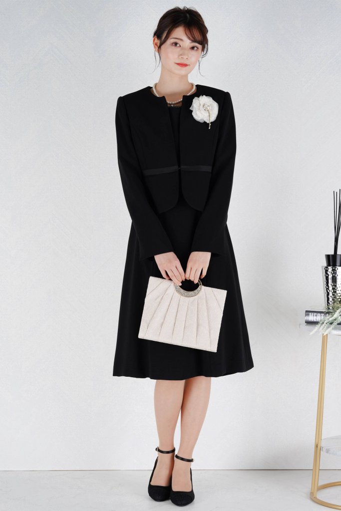 White Joola 上品ブラックフォーマルワンピースセット