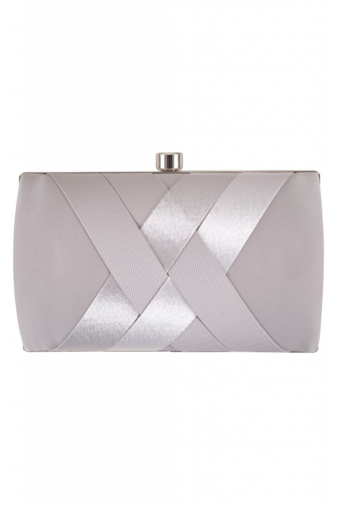 AIMER サテンクロス編みシルバーバッグ