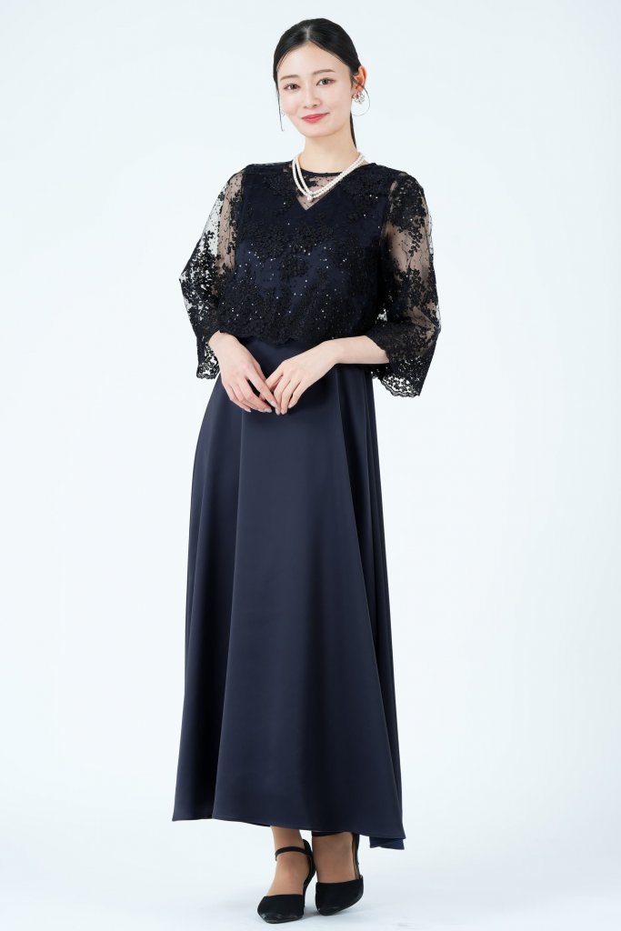 Kaene シャイニーレースレイヤード上質サテンネイビードレス