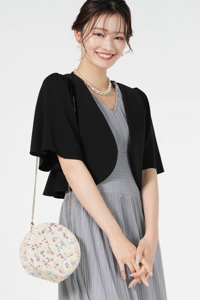 Hermoso 袖フレアブラックボレロ