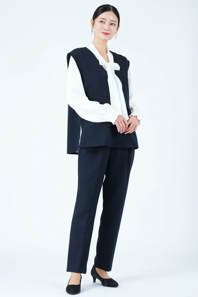 AIMER リボンブラウス付きジレネイビーパンツスーツセット