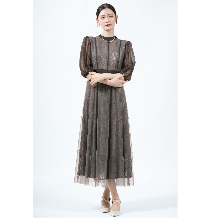 チュール×花柄レースブラウンドレス