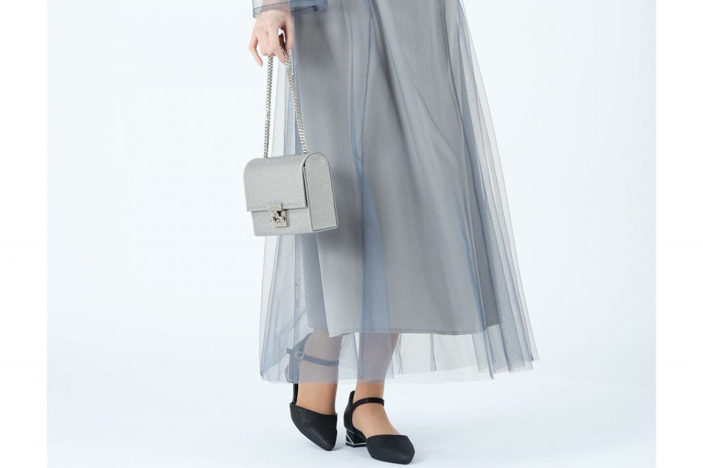 バッグと靴の色は揃える？違っても大丈夫？