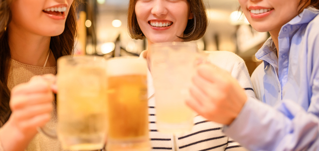 20代女性の忘年会・新年会の服装選びのポイント