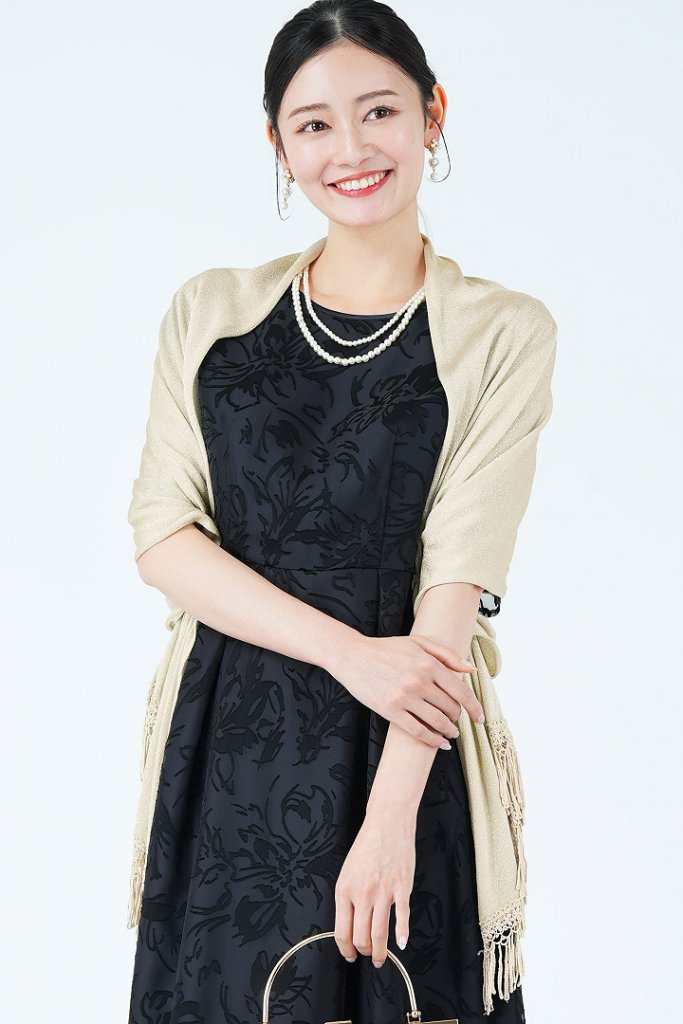 mebelle muse シアーラメ×パール留め具シャンパンショール
