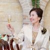 60代母親・叔母は結婚式に何を着る？おすすめの服装・フォーマルドレス